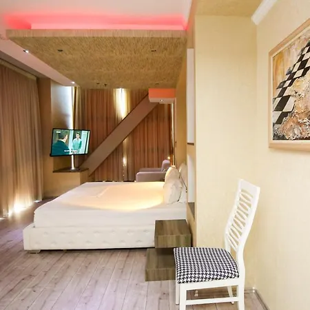 ホテル Partner & 4*