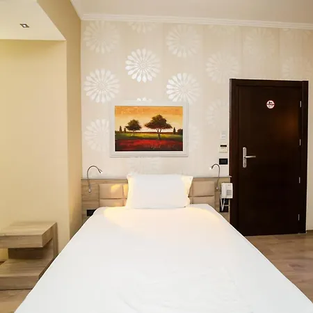 Partner & Hotel 4*
