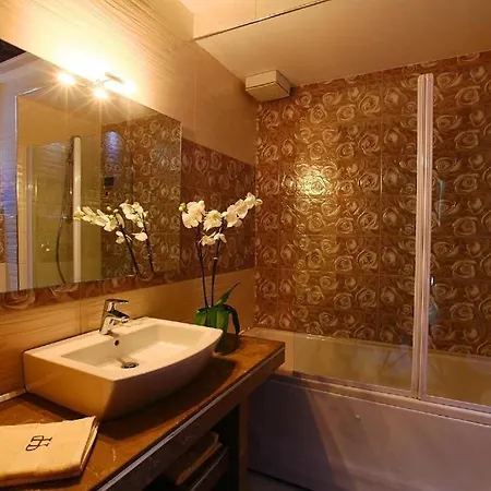 Partner & Hotel Vlorë