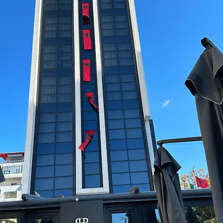 Hotel Partner & Vlorë